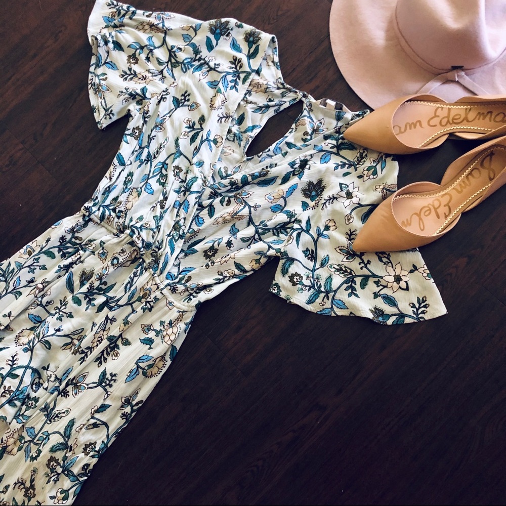 Floral short sleeve summer romper